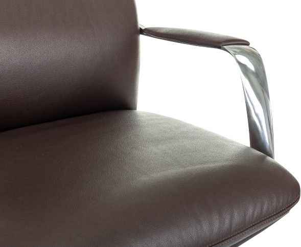 Кресло руководителя Бюрократ _VEGA 